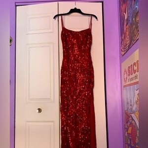 Brand new Windsor prom dress. Tag is still attached and never worn